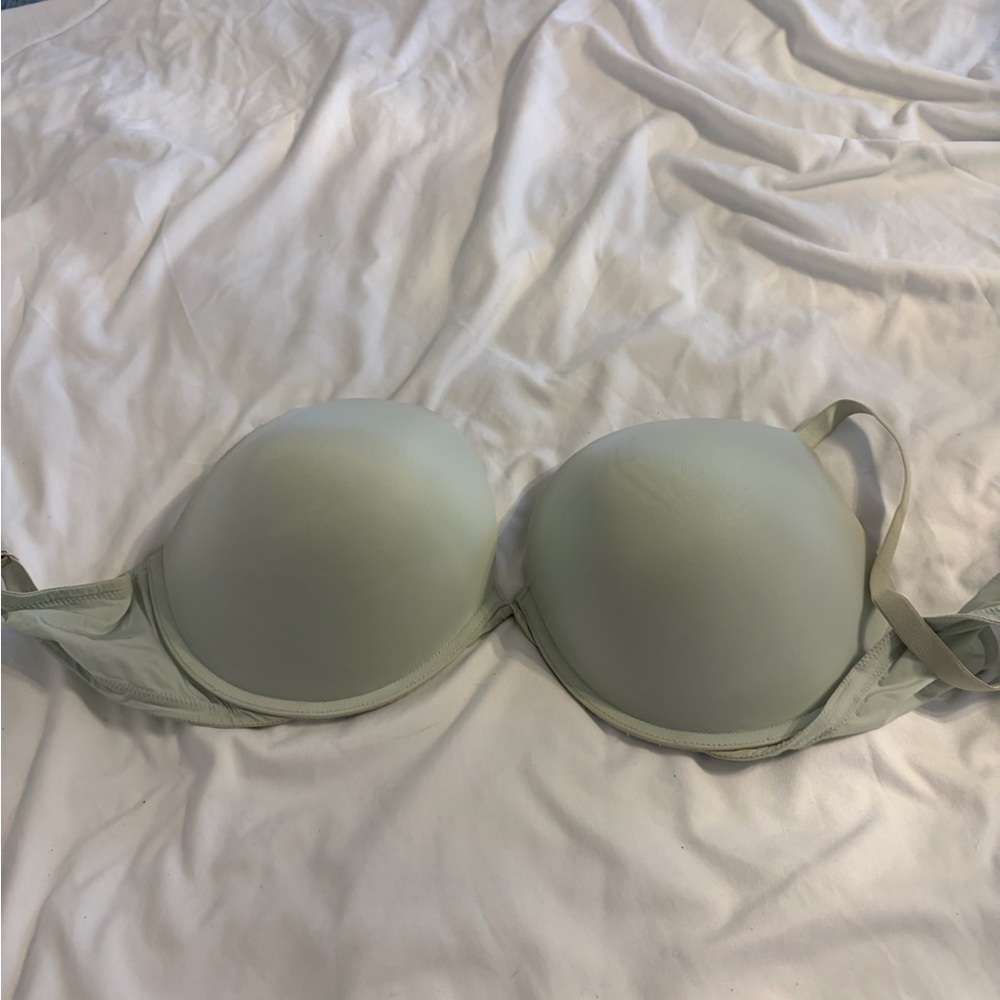 Victoria's Secret‎ Light green Bra